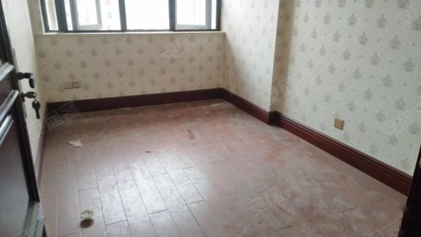 好位置!好房子!成都佳兆业广场 56万 3室1厅1卫