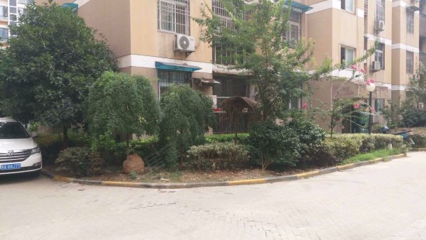 东湖路幼儿园 东湖路小学 新一中 附近百花园 三