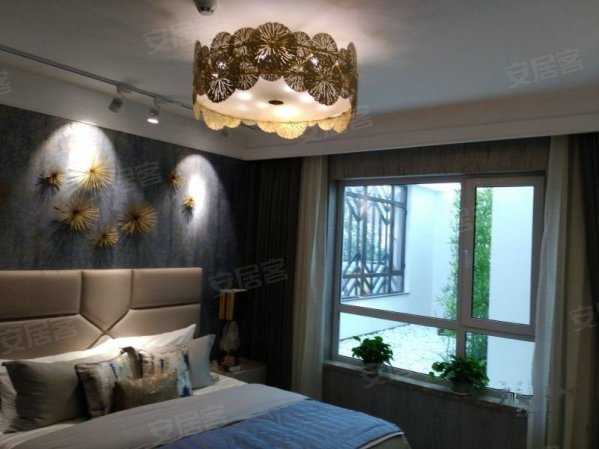 于洪区 三台子商圈 万科长江府 精装准现房 赠送