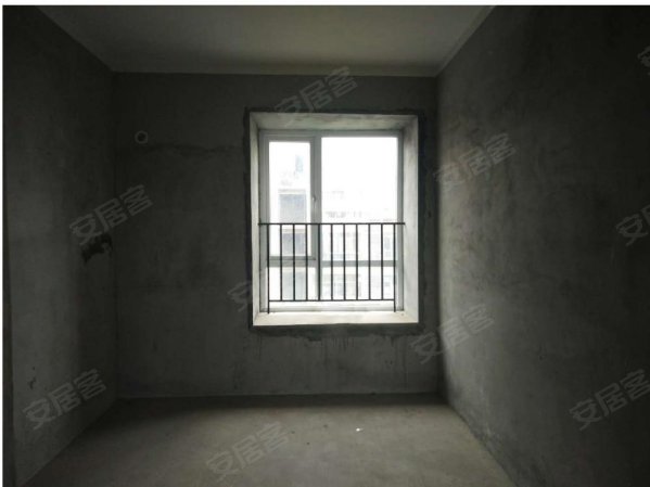 阳逻欣隆湖滨半岛环境优美,交通便利,大三房,单