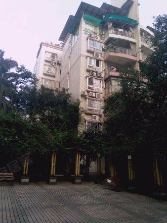 江北区黄泥磅轻轨站旁!金华园!装修两房户型方