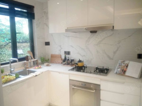 荥阳新城商郡 房价8500,月供2000起,旁边公园