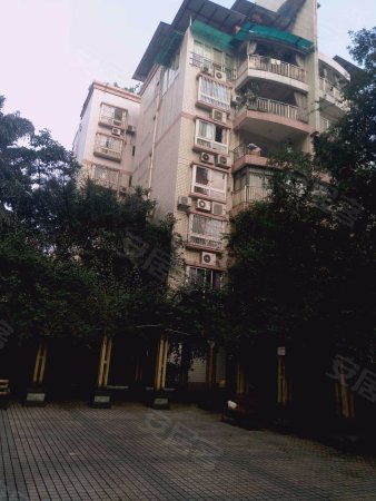 江北区黄泥磅轻轨站旁!金华园!装修两房户型方