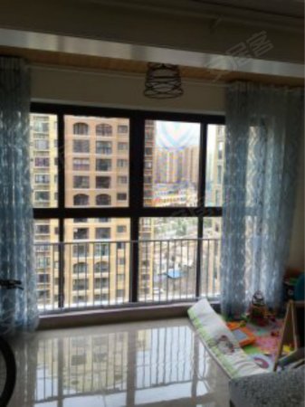 金堂棕榈湖国际社三期前临北河,后靠大学城,精