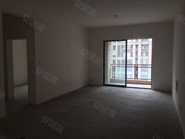 城南高新区 桐梓林壹号 清水套三 采光好 主卧带