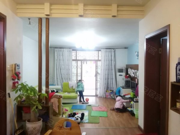 小区门口就是地铁口,枫林秀色大套三+带三个花