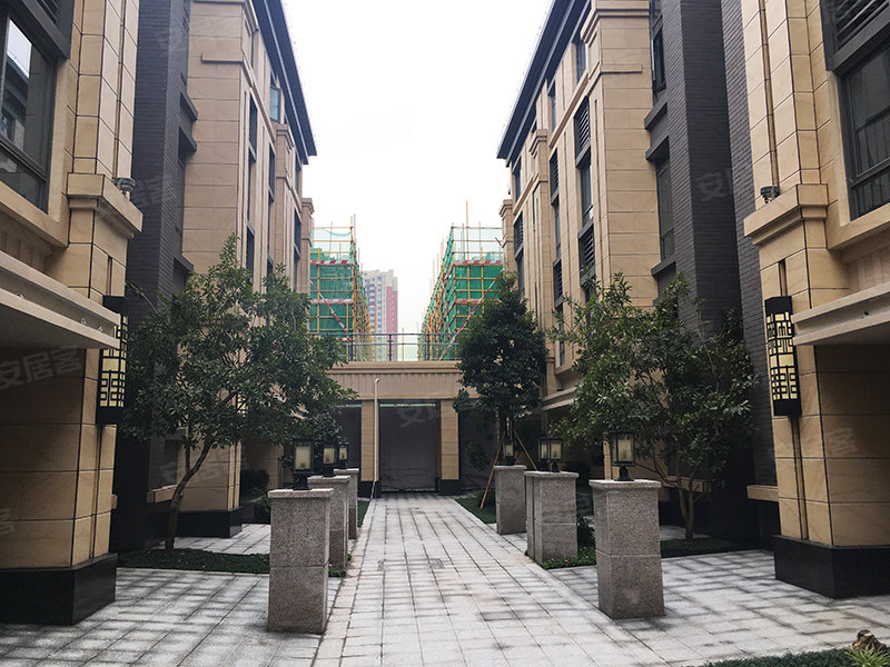 昆明盛世岭南小区人口_昆明盛世汇嘉杨健(2)