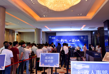 8月26日合肥肥东新城吾悦广场千人招聘会盛大