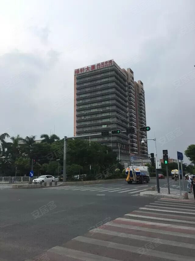 龙华近千人常住的小产权房将被强拆 低价暗含