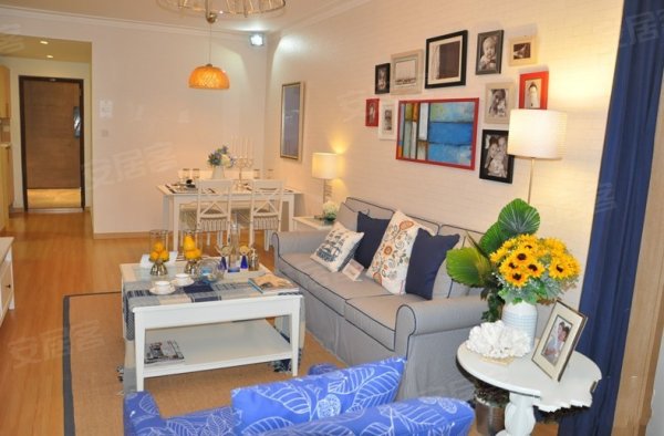 阳光100国际新城,2室2厅1卫,阳光新路(原水泥