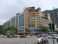 深圳广兴源圣拿威周边配套,商场,超市,学校,医院