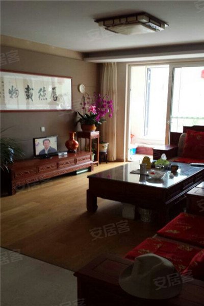 青岛天山华庭,3室2厅1卫,市南银川西路14号(与
