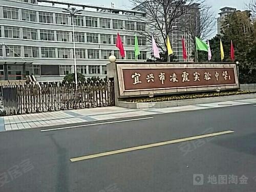 (凌霞实验中学示意图)