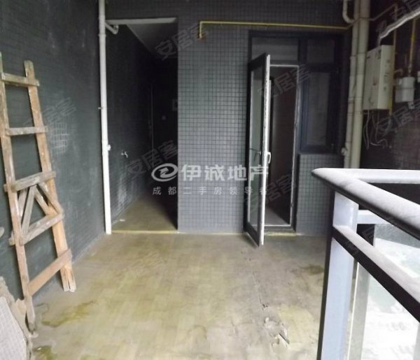 西线三环外侧 迎宾大道 ,地铁口 清水套二幻变套三 绝对是非常好的高清图片