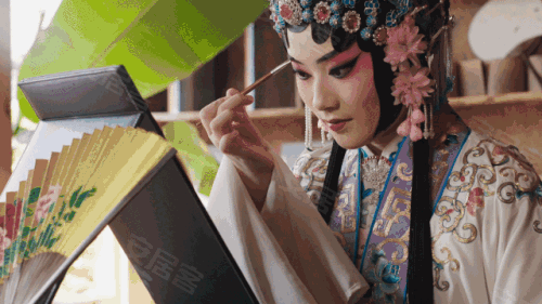 黄石磁湖国际半程马拉松鸣枪起跑, 奏响一座城的狂欢.
