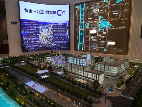 江夏客厅地铁口,龙湖紫都城复式小户型