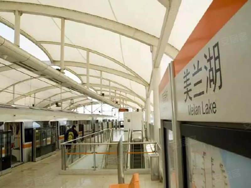 配套图:项目距离7号线美兰湖站2号口约200米,交通非常的便利.