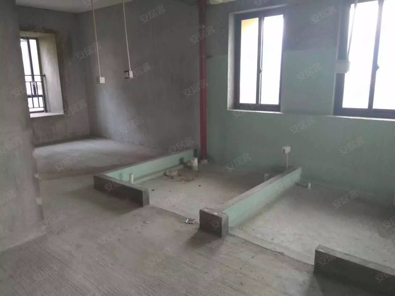 【香开新城140平方买房子赠送一个车位,产权证