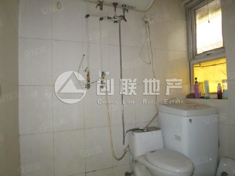 【金正缔景城空间两室偏门房屋大客厅户型设免费土建阳面设计图图片