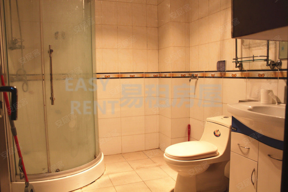 【易租房屋 天通苑东三区板楼精装南北