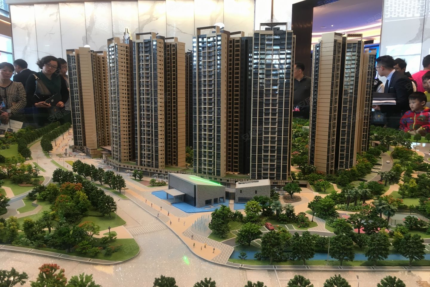 颐安灏景湾,佛山颐安灏景湾房价,楼盘户型,周边配套,交通地图,容里居