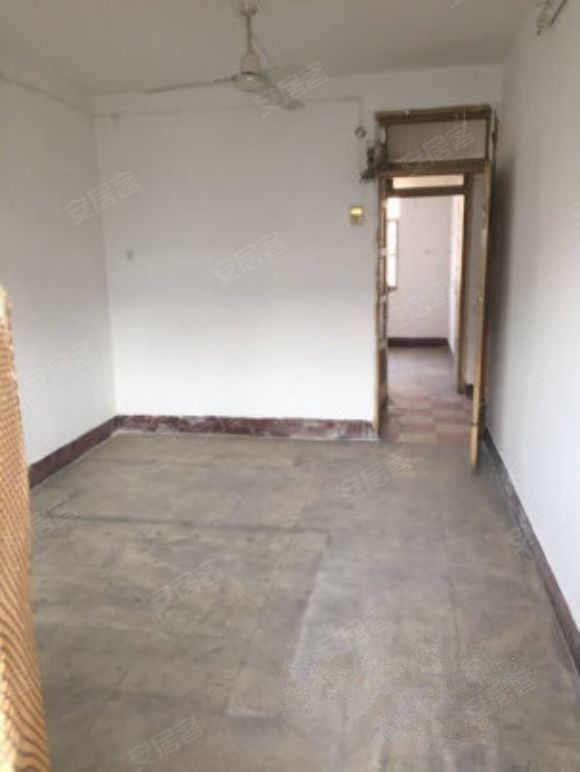 【青年路小学学区 止园对面 机电公司家属院 2