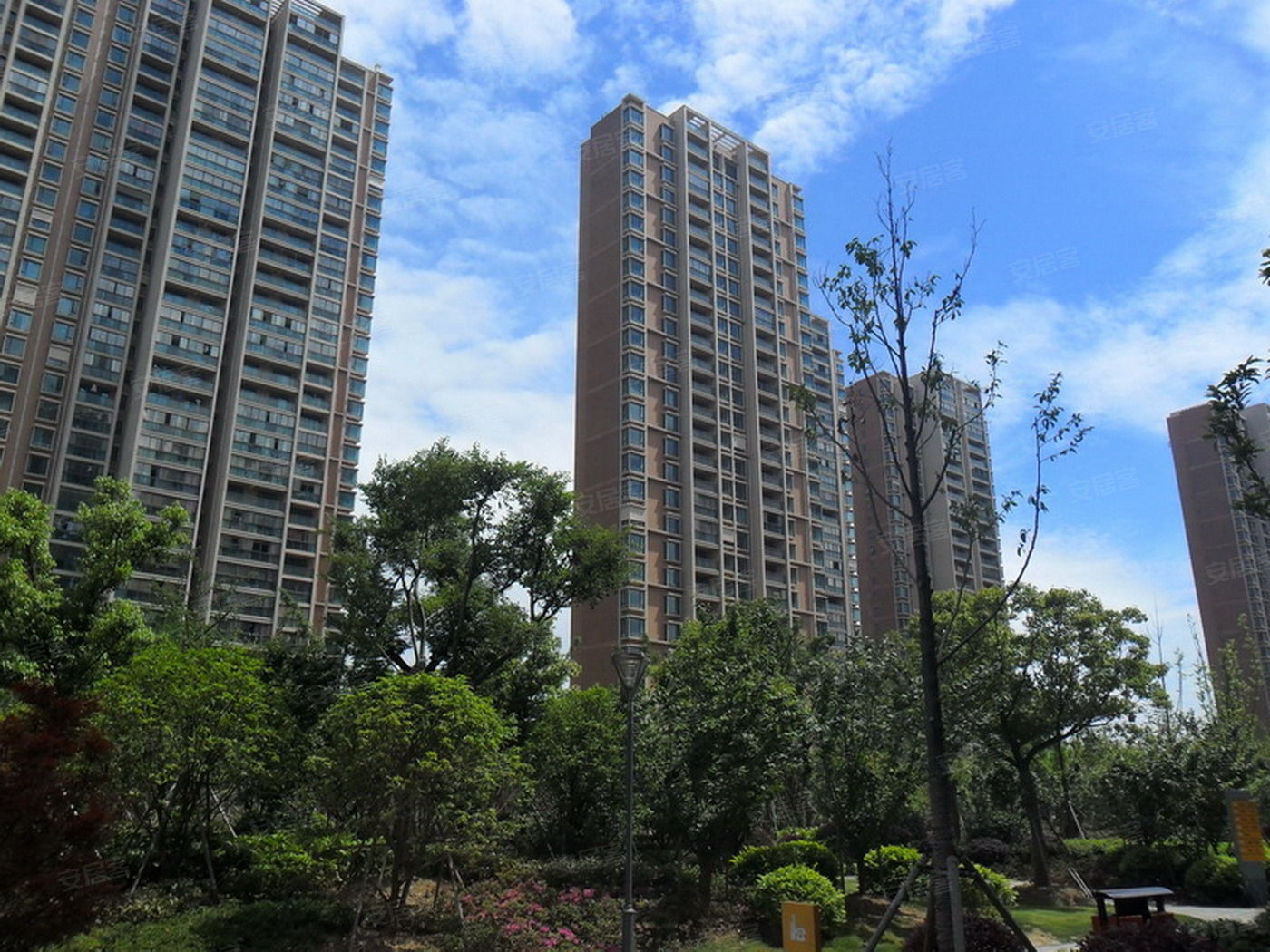 【中邦城市 精装两房 满五唯一 品牌家电齐全 拎