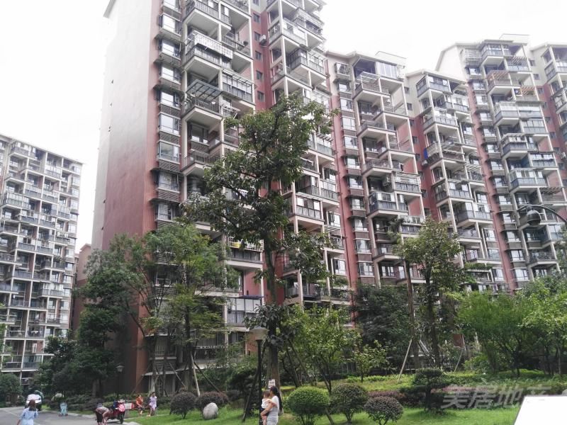 【美居地产+堰山和畔四期小区成熟环境依山傍