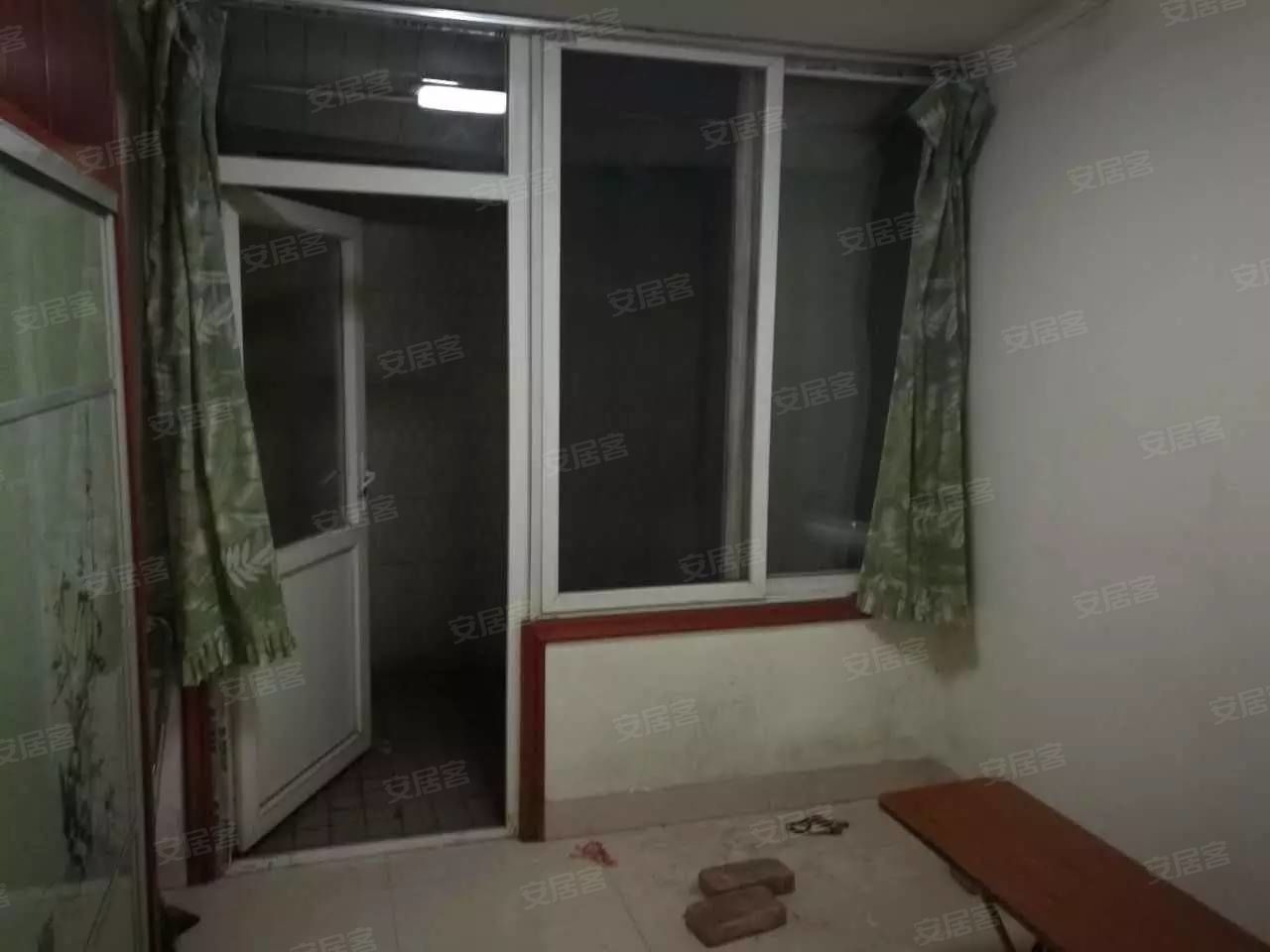 ,成都金牛李家沱解放路一段1号苑租房 - 