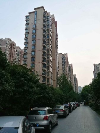 天山怡景苑