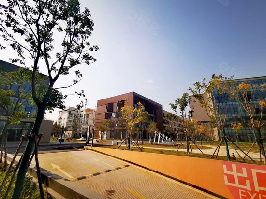 启迪协信武汉科创园 