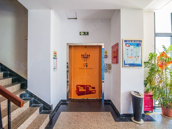 182创意设计产业园(办公) 