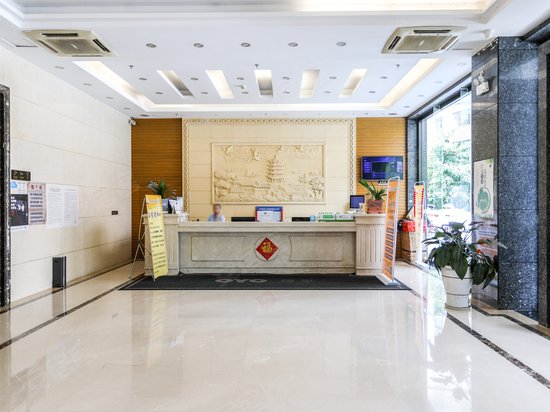 东方明珠商务大厦 