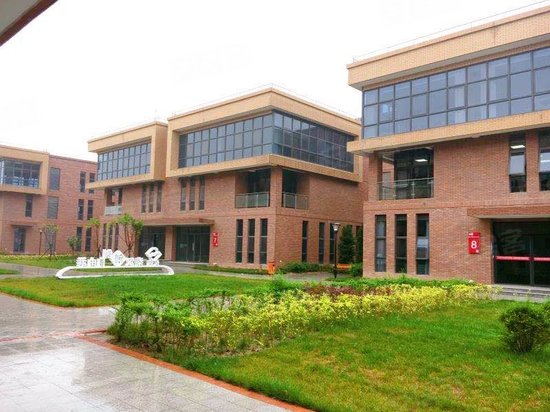 长信科技产业园 