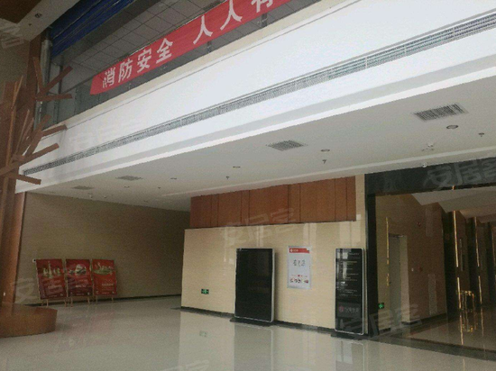 仰岭红馆商务广场 