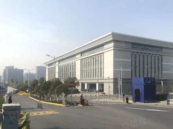 重庆北站北广场公交枢纽站大楼 