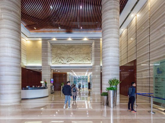 卫东龙商务大厦 