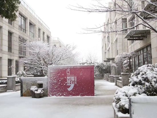 索立得科技社区 