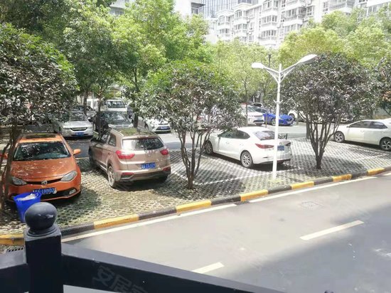 湖北教育出版社 