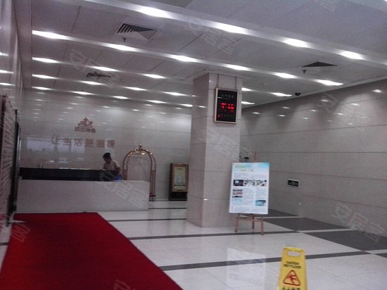 滨江新城市广场 