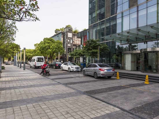 绿地科技岛广场 