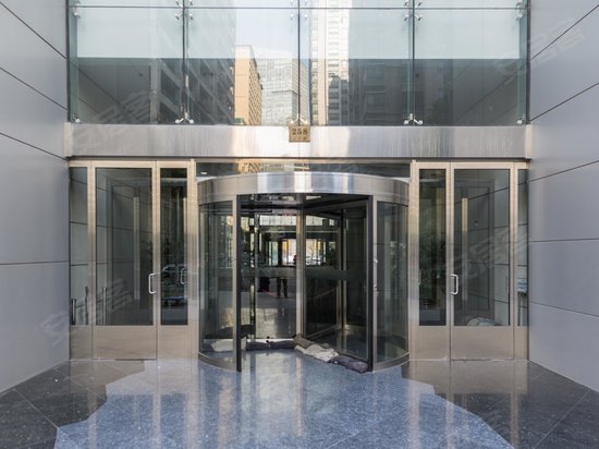 上海现代交通商务大厦 