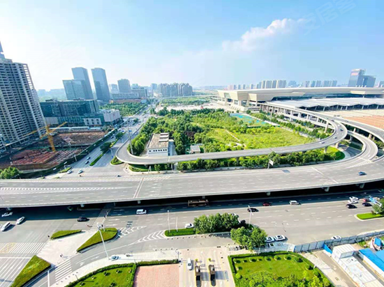 永和宇宙星广场 