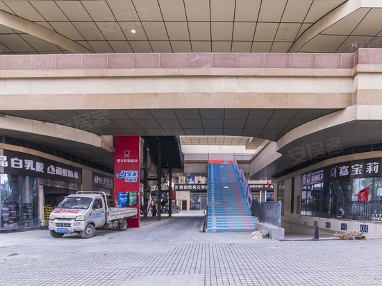 首信红星国际广场 