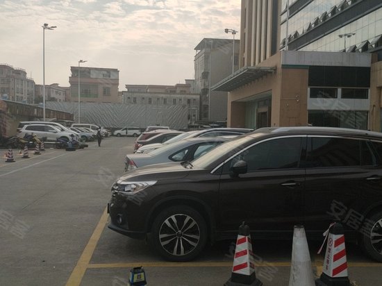 朗晴电子商务工业园 