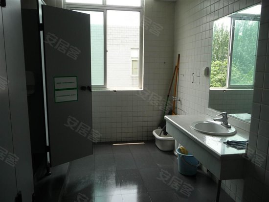 依米康科技集团 