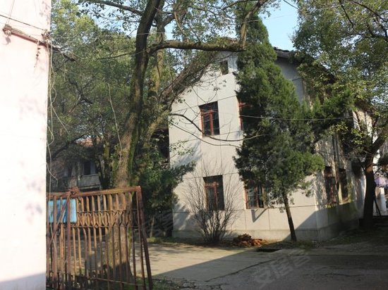 驭世界电竞欢乐谷 