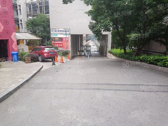 金阳阿凯德拾光里 