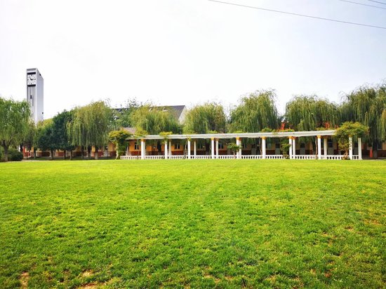 宝蓝郁金香文化科技产业园 