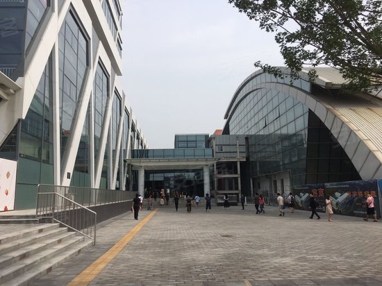 天通苑北交通枢纽办公楼 